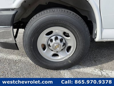 2025 Chevrolet Express Cutaway 3500 1WT