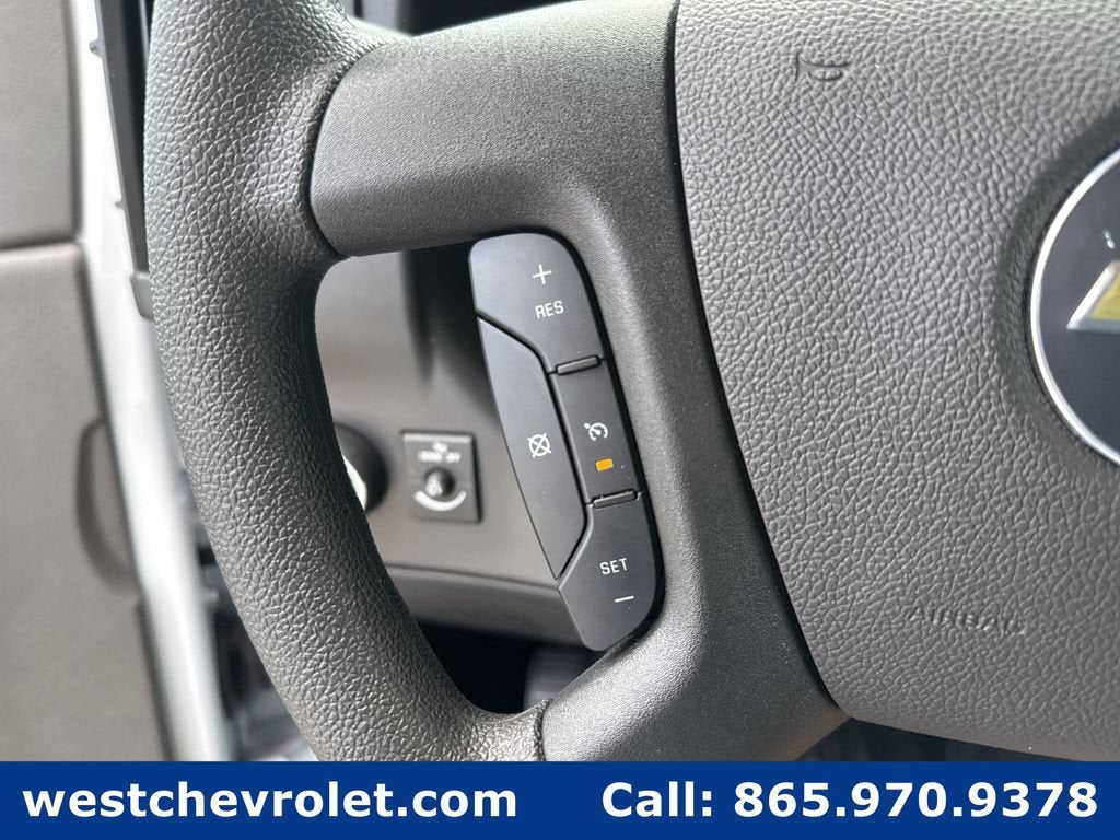 2026 Chevrolet Express Cutaway 3500 1WT