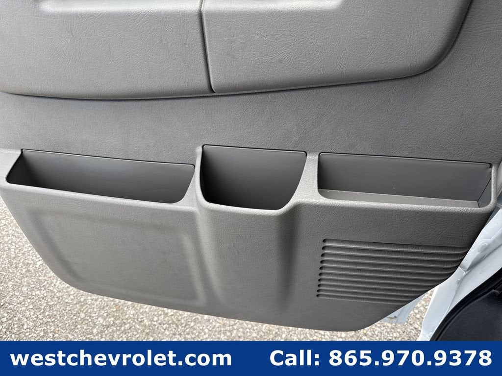 2026 Chevrolet Express Cutaway 3500 1WT