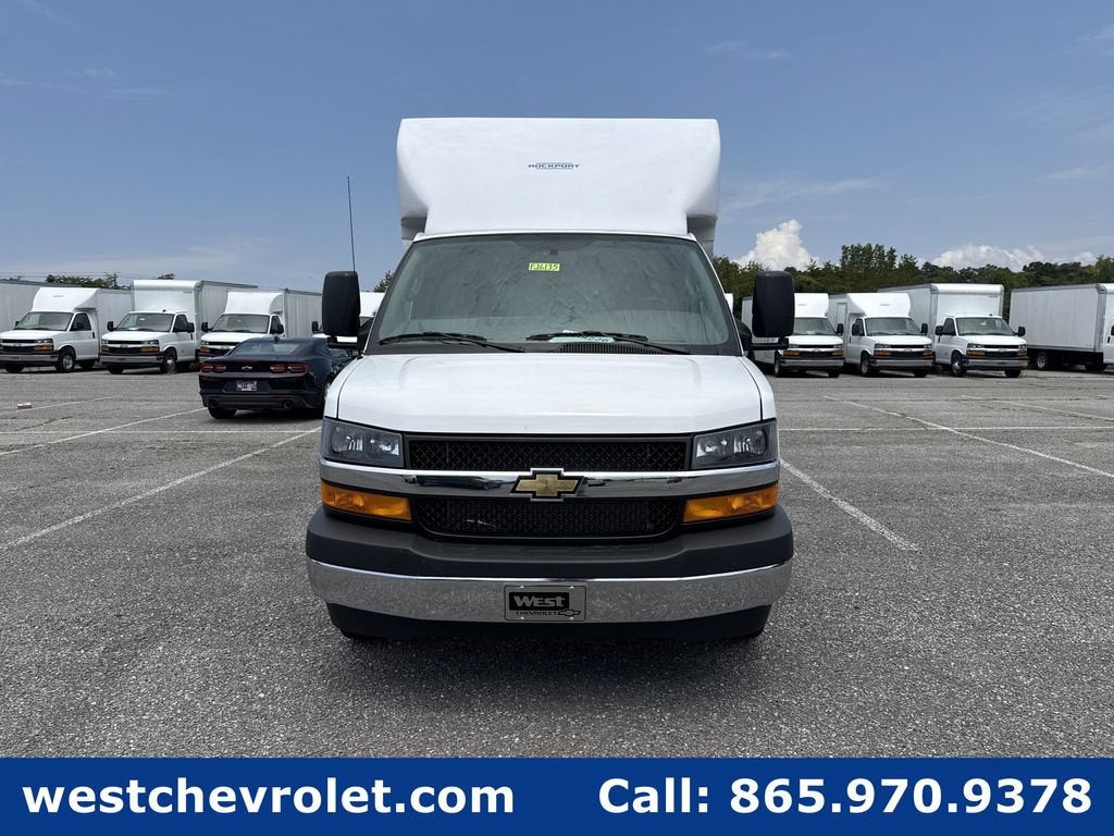 2026 Chevrolet Express Cutaway 3500 1WT