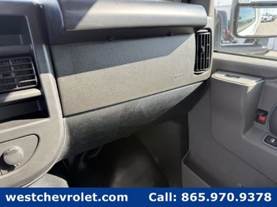 2026 Chevrolet Express Cutaway 3500 1WT