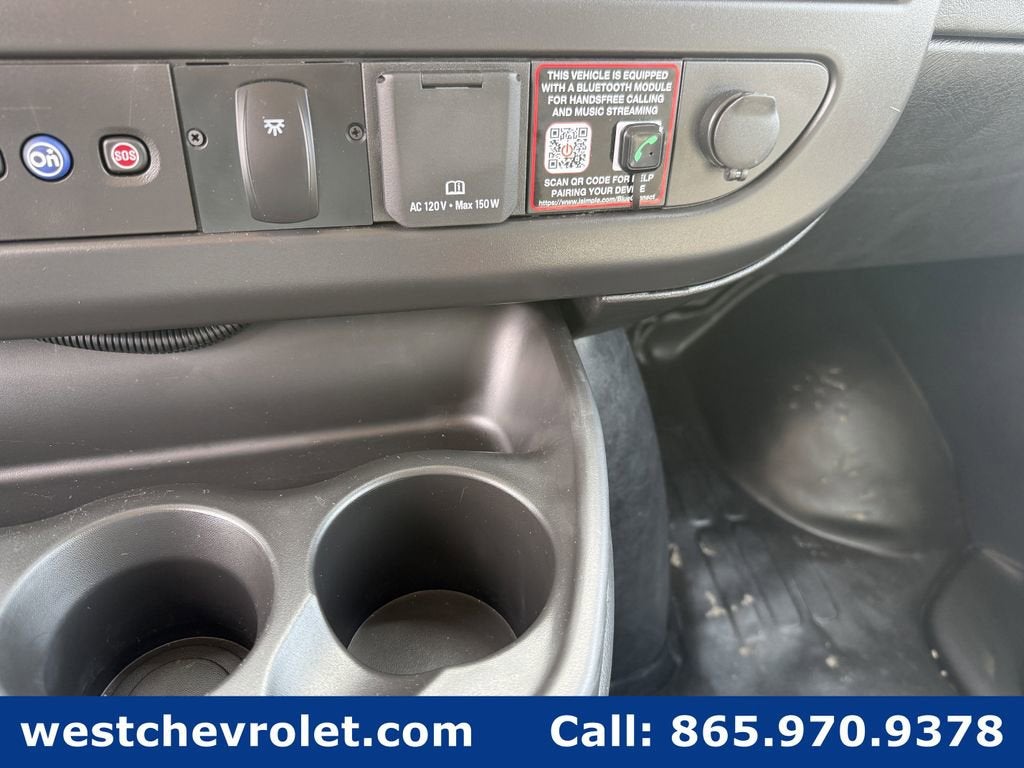 2025 Chevrolet Express Cutaway 3500 1WT