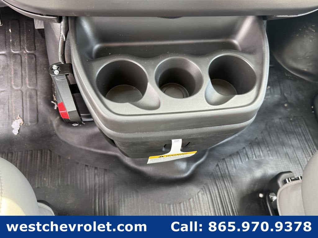 2025 Chevrolet Express Cutaway 3500 1WT