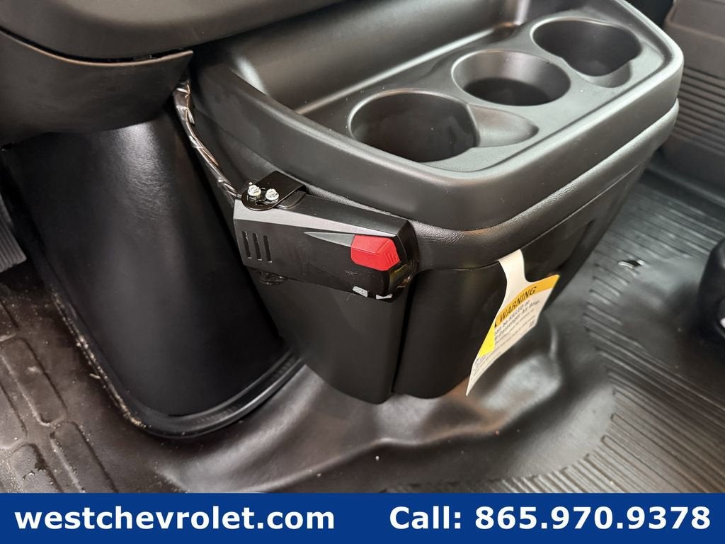 2025 Chevrolet Express Cutaway 3500 1WT