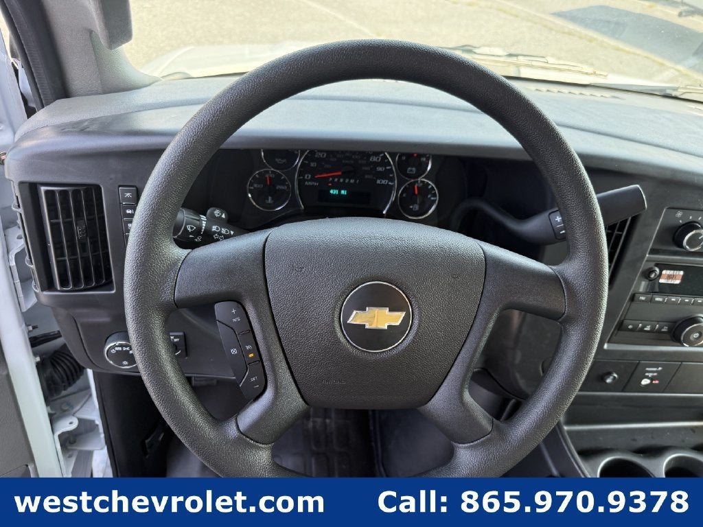 2026 Chevrolet Express Cutaway 3500 1WT