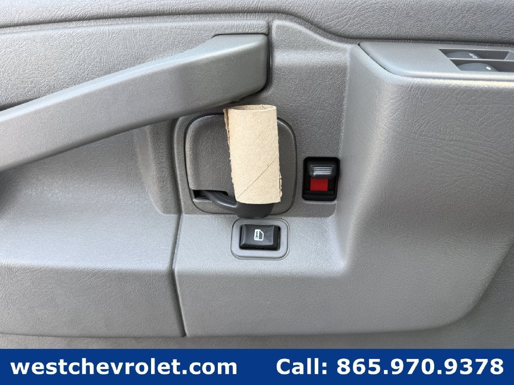 2026 Chevrolet Express Cutaway 3500 1WT