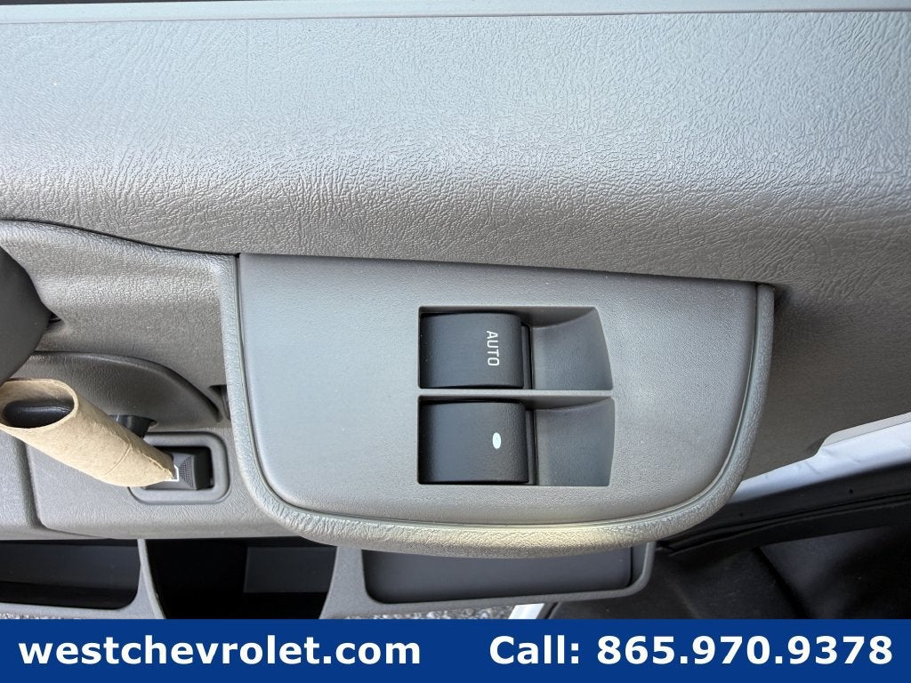 2026 Chevrolet Express Cutaway 3500 1WT