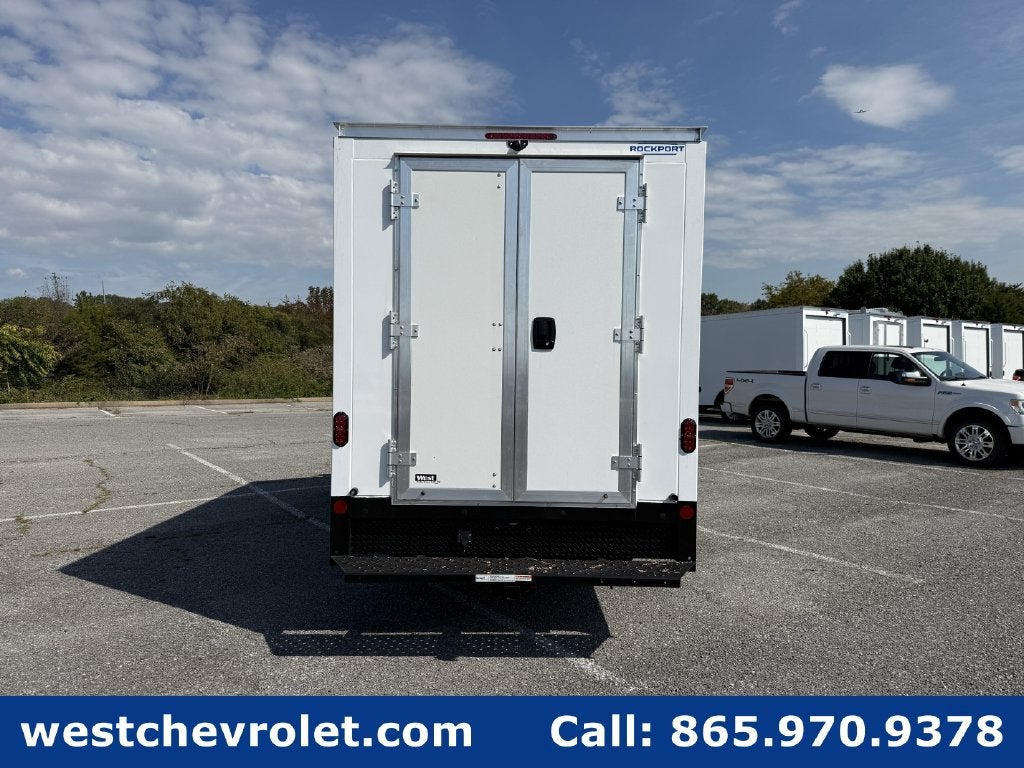 2026 Chevrolet Express Cutaway 3500 1WT
