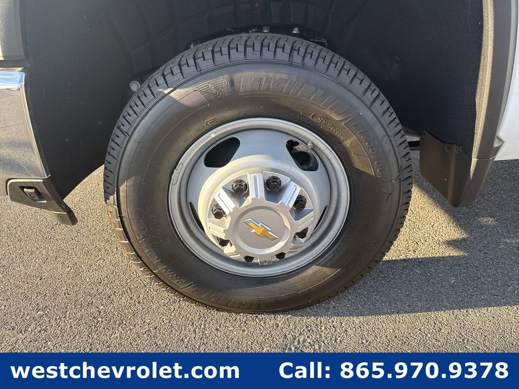 2025 Chevrolet Silverado 3500 HD Chassis Cab Work Truck