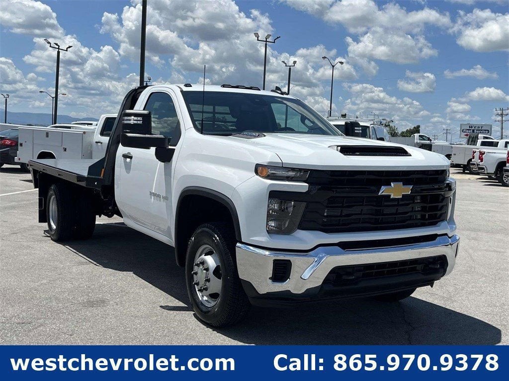 2025 Chevrolet Silverado 3500 HD Chassis Cab Work Truck