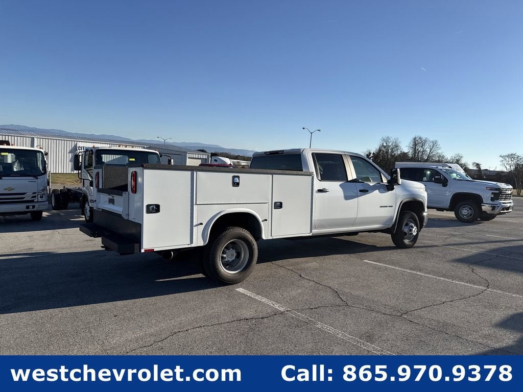 2025 Chevrolet Silverado 3500 HD Chassis Cab Work Truck