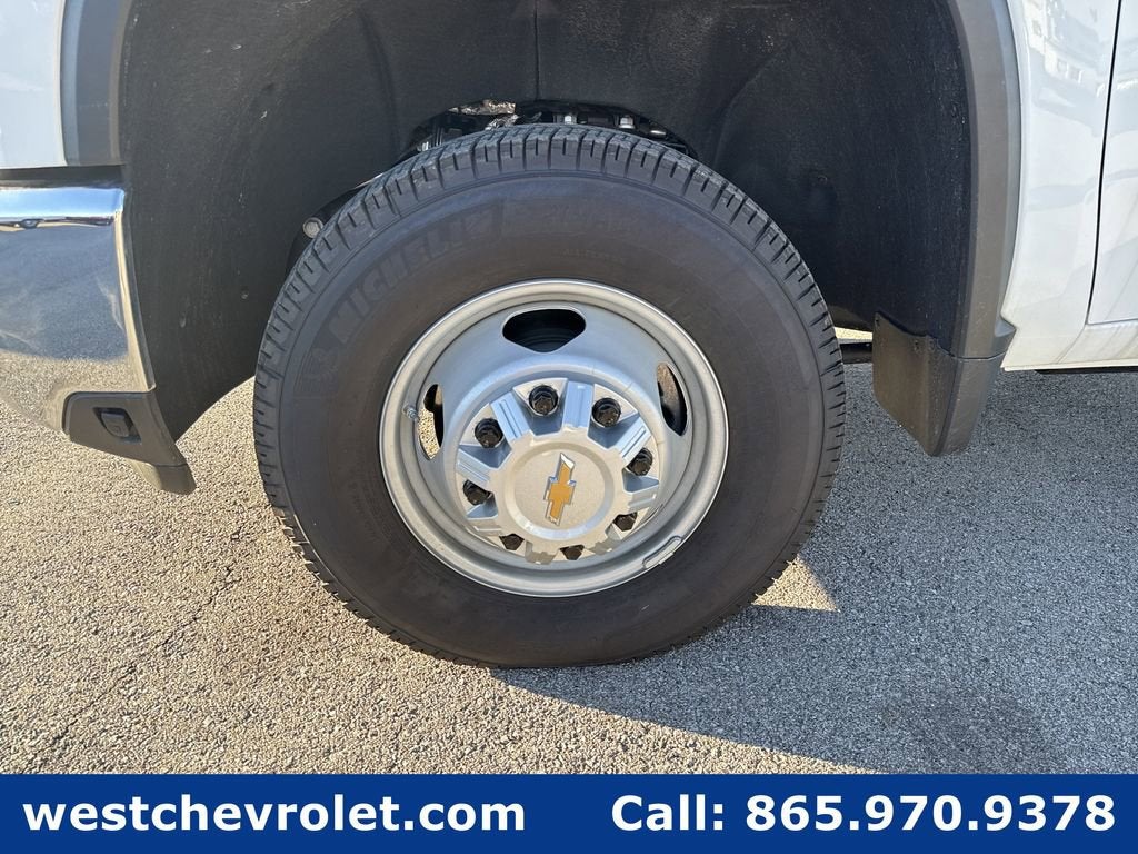 2025 Chevrolet Silverado 3500 HD Chassis Cab Work Truck