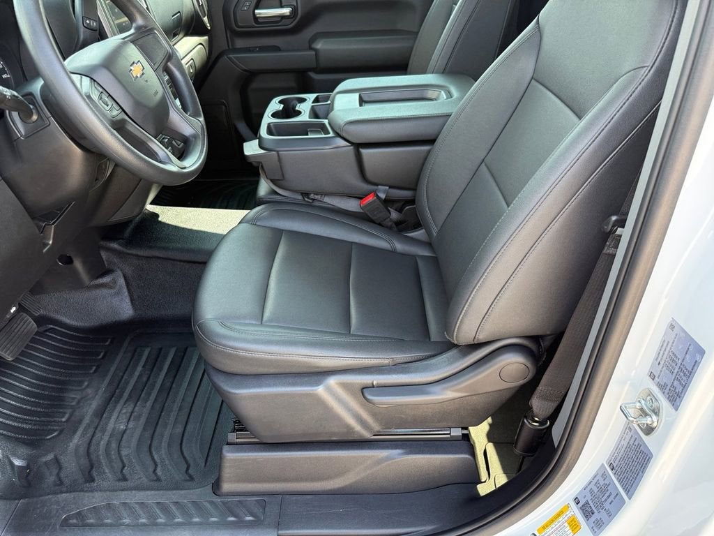 2025 Chevrolet Silverado 3500 HD WT DRW