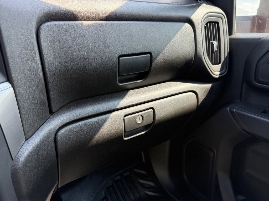 2025 Chevrolet Silverado 3500 HD WT DRW