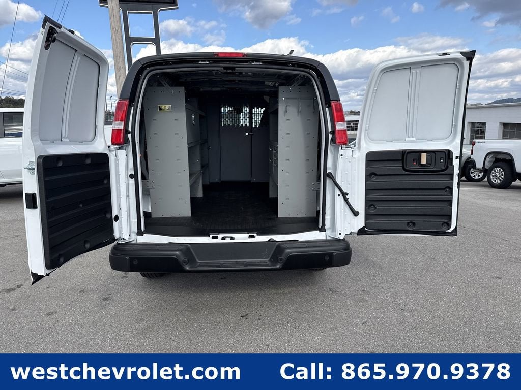 2025 Chevrolet Express Cargo 2500 WT