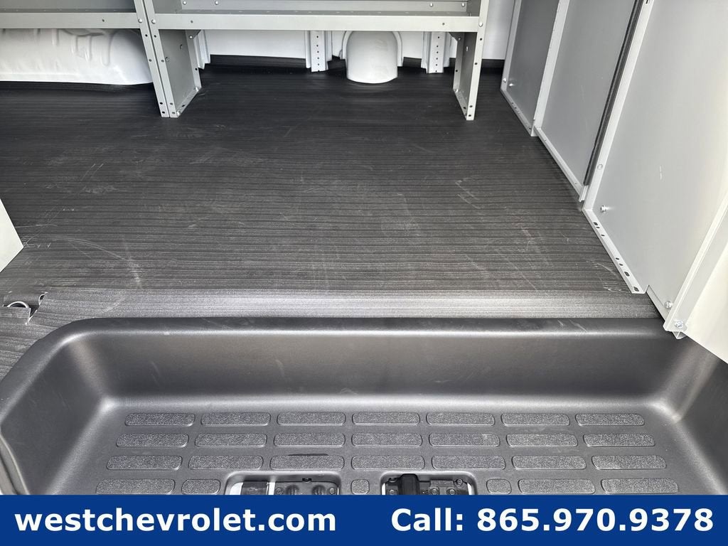 2025 Chevrolet Express Cargo 2500 WT