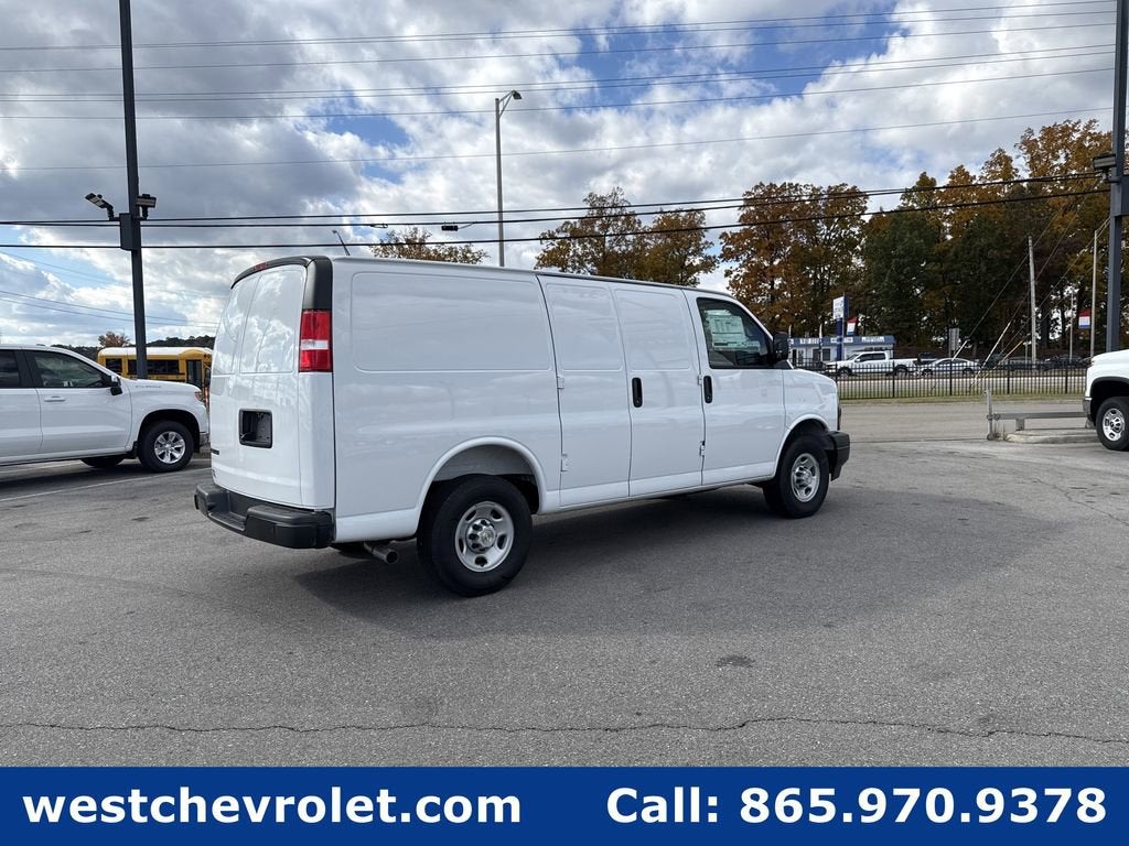 2025 Chevrolet Express Cargo 2500 WT