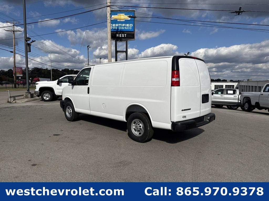2025 Chevrolet Express Cargo 2500 WT