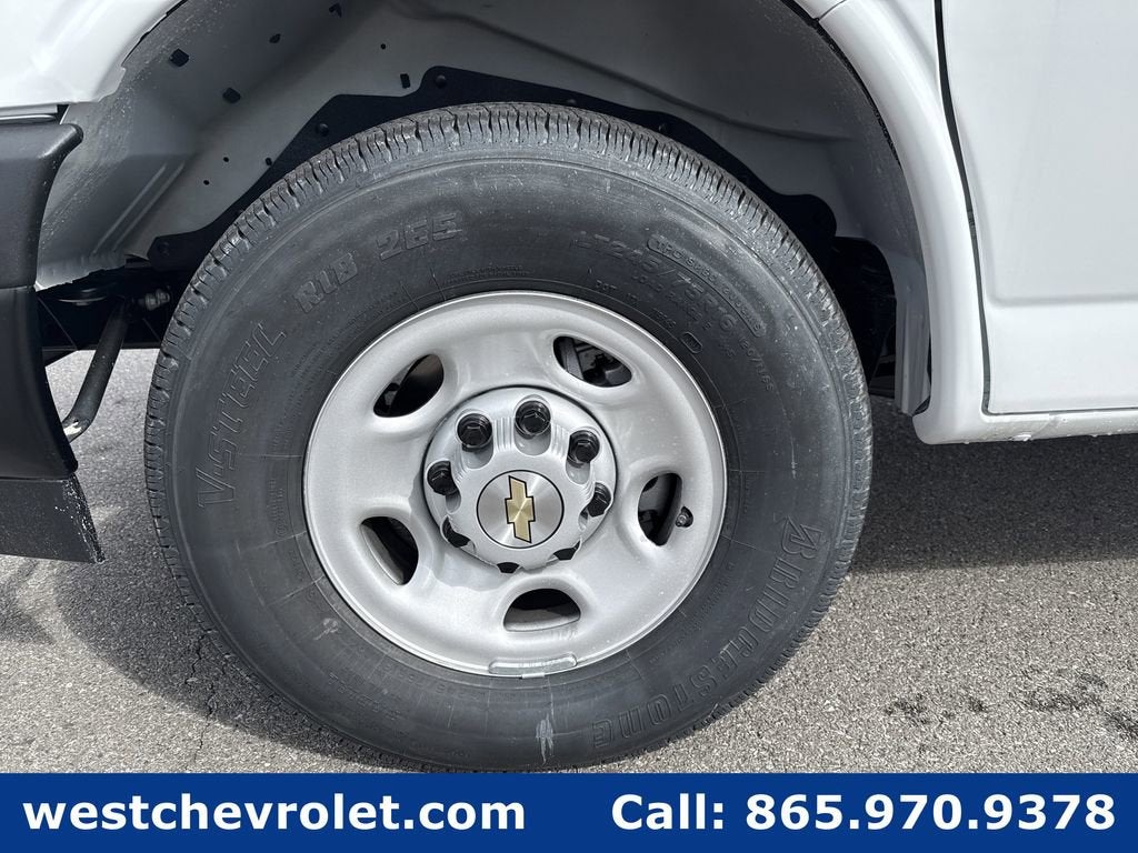 2025 Chevrolet Express Cargo 2500 WT