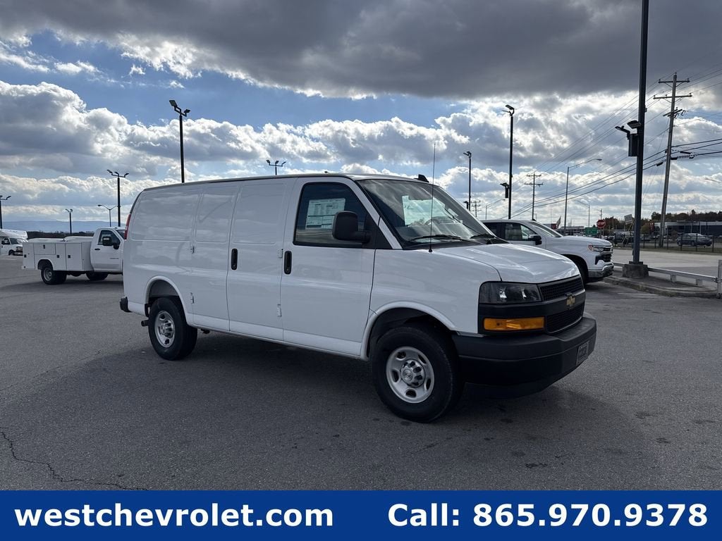2025 Chevrolet Express Cargo 2500 WT