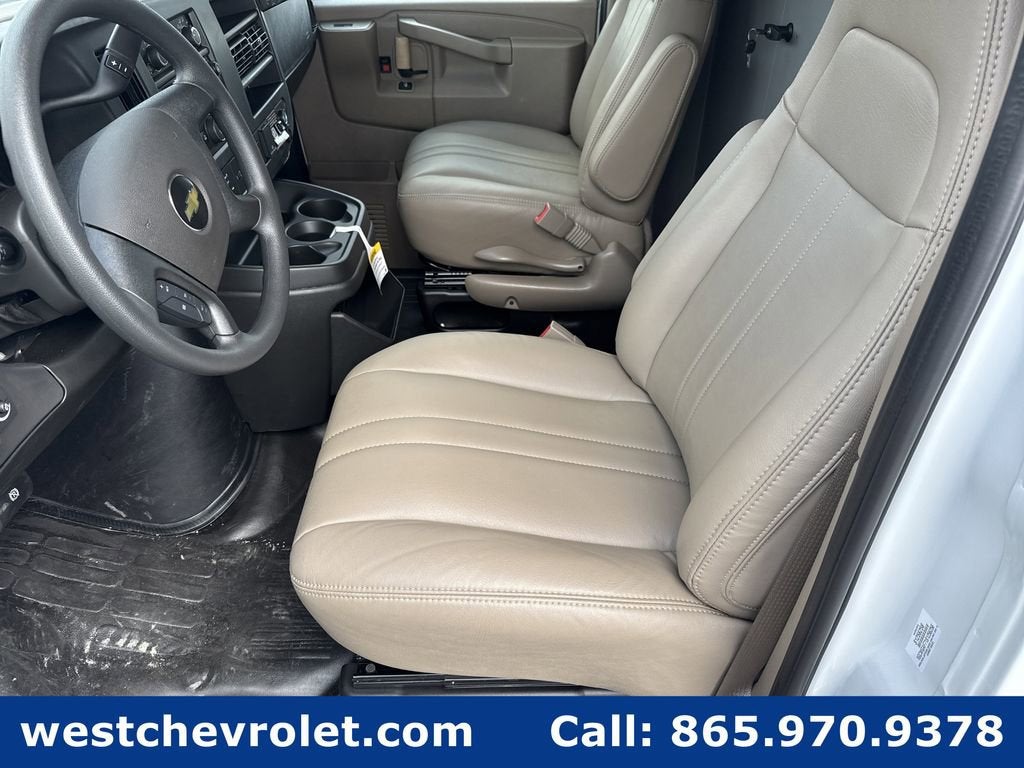 2025 Chevrolet Express Cargo 2500 WT
