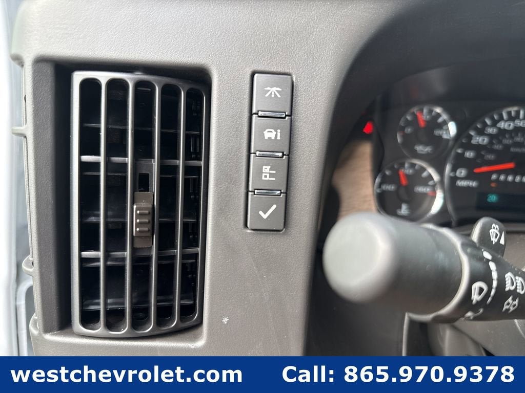 2025 Chevrolet Express Cargo 2500 WT