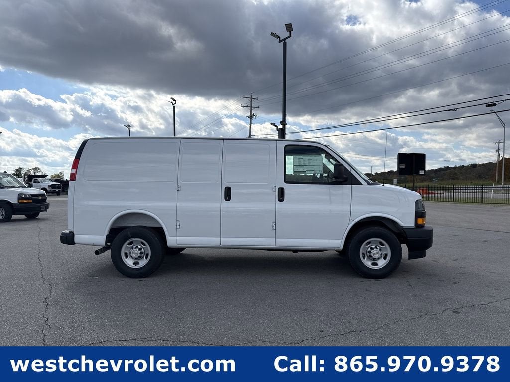 2025 Chevrolet Express Cargo 2500 WT