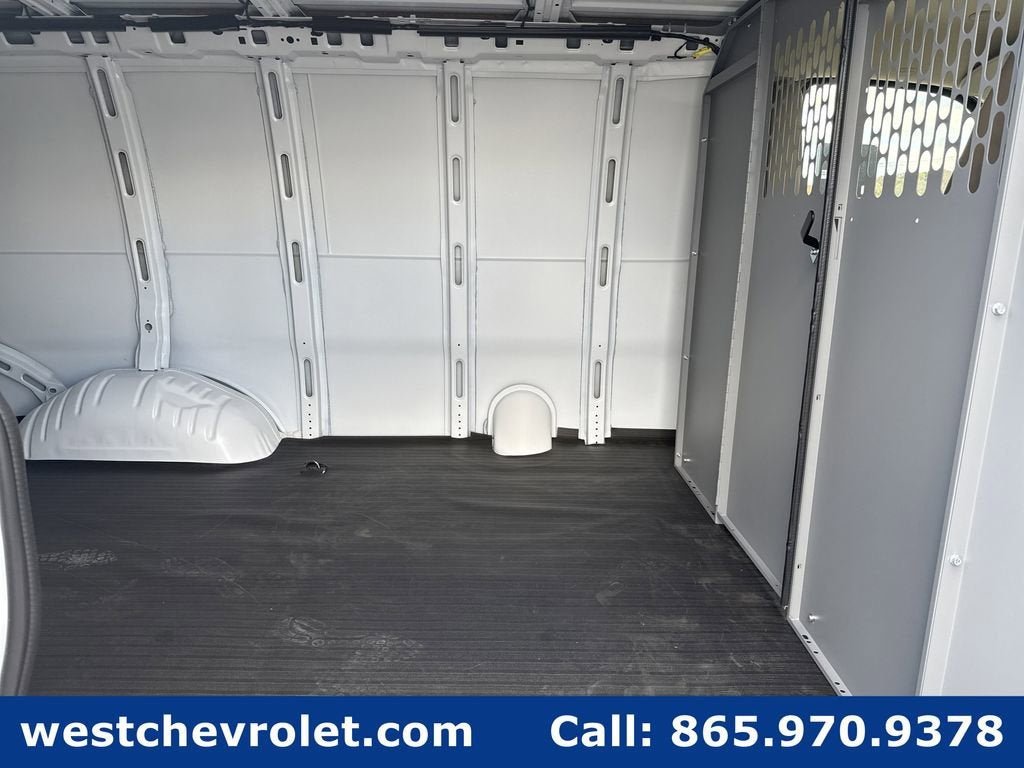 2025 Chevrolet Express Cargo 2500 WT