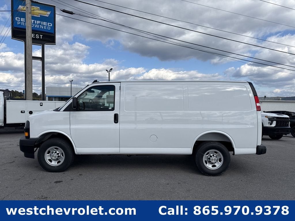 2025 Chevrolet Express Cargo 2500 WT