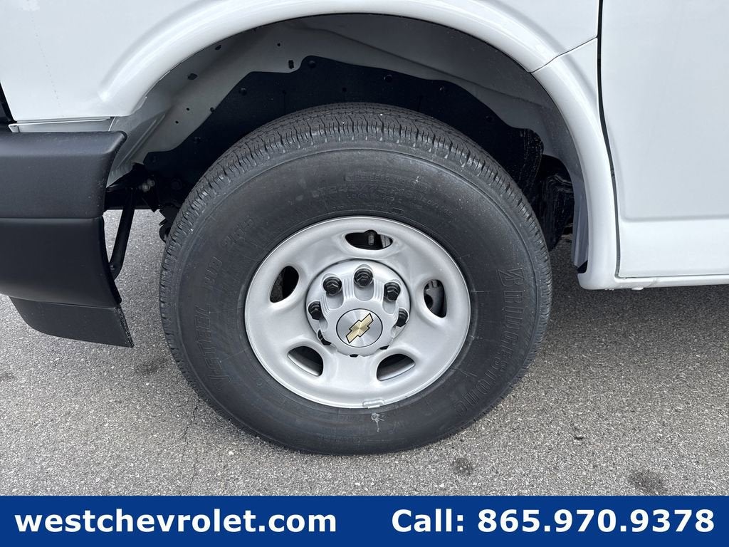 2025 Chevrolet Express Cargo 2500 WT