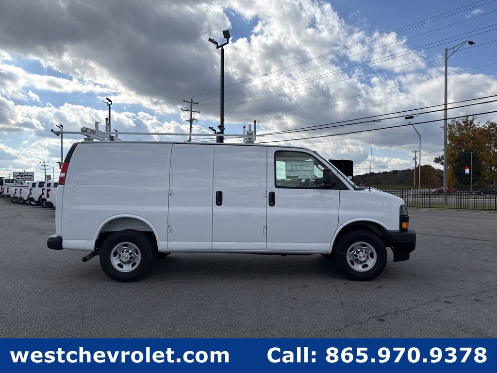2025 Chevrolet Express Cargo 2500 WT