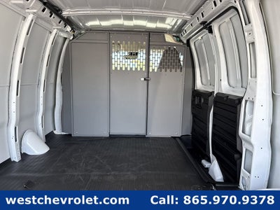 2025 Chevrolet Express Cargo WT