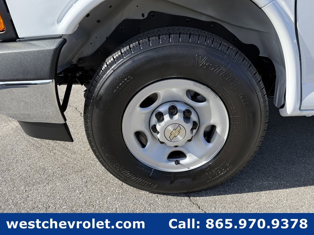 2025 Chevrolet Express Cargo 2500 WT