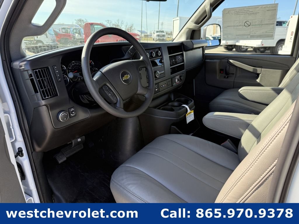 2025 Chevrolet Express Cargo 2500 WT