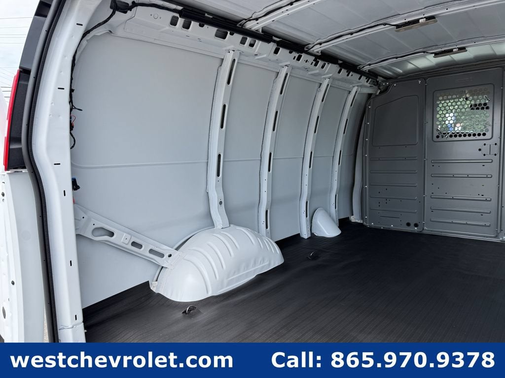 2026 Chevrolet Express Cargo WT