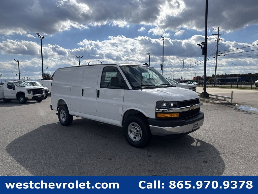 2025 Chevrolet Express Cargo 2500 WT