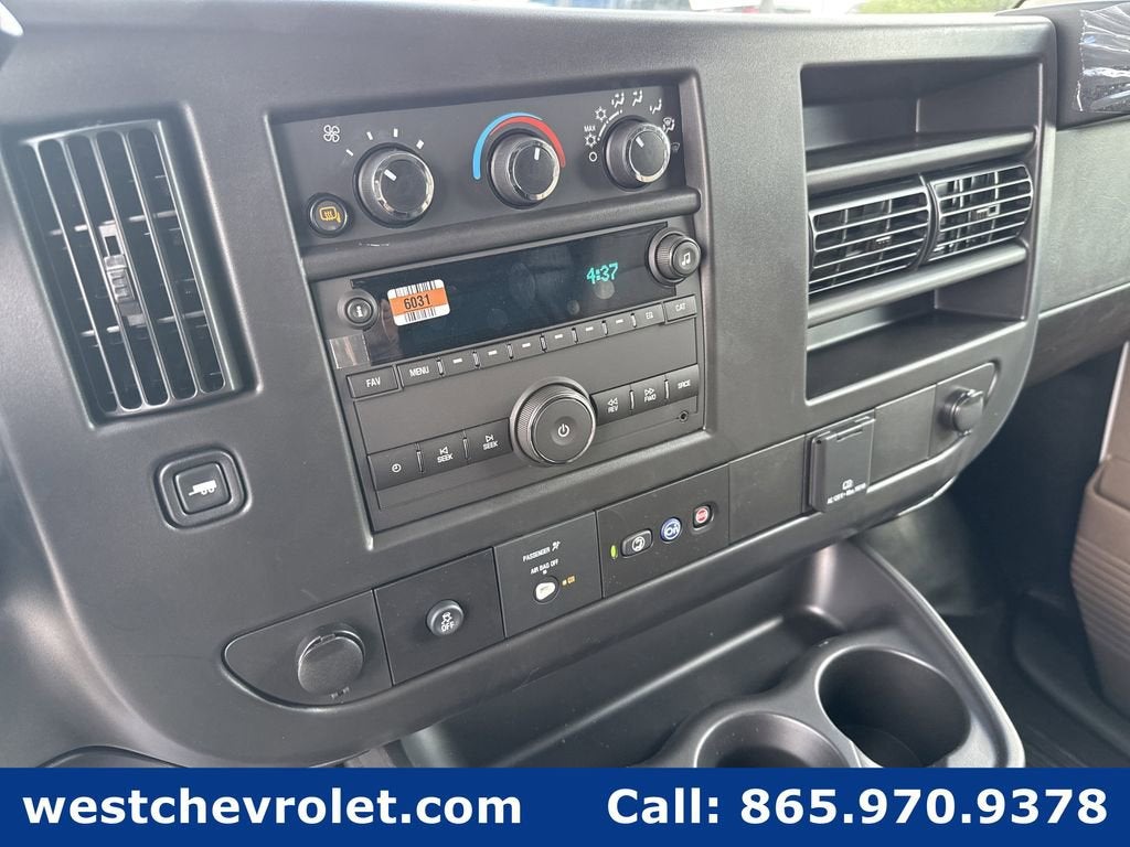 2025 Chevrolet Express Cargo 2500 WT