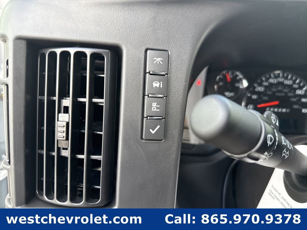 2025 Chevrolet Express Cargo 2500 WT