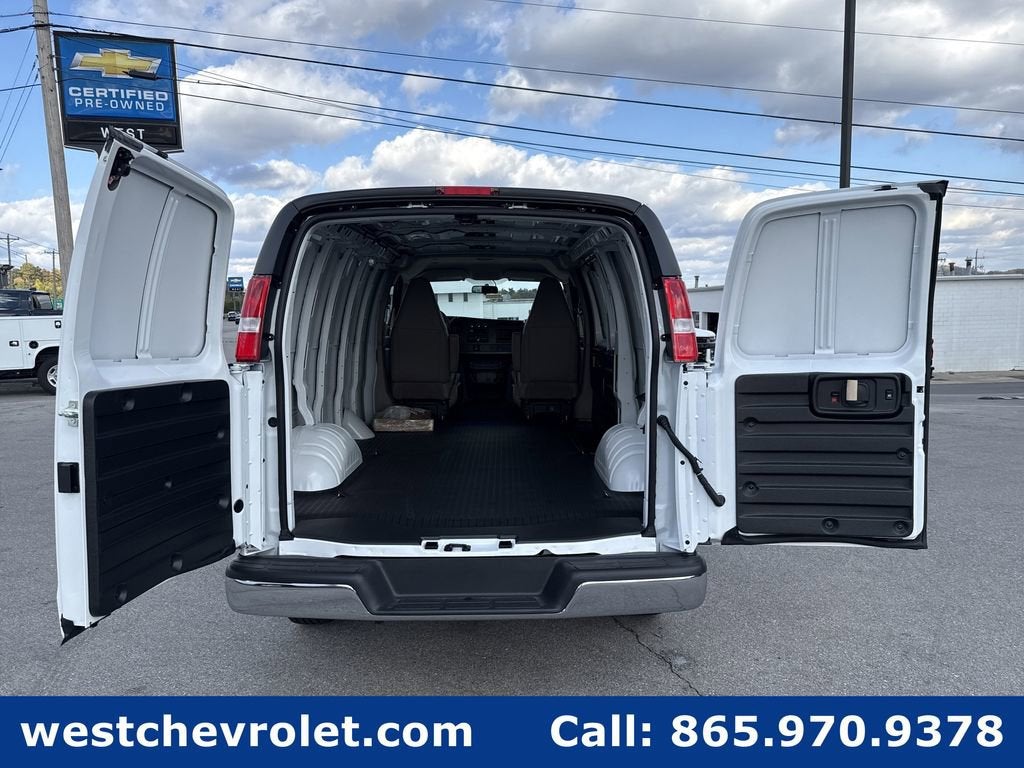2025 Chevrolet Express Cargo 2500 WT