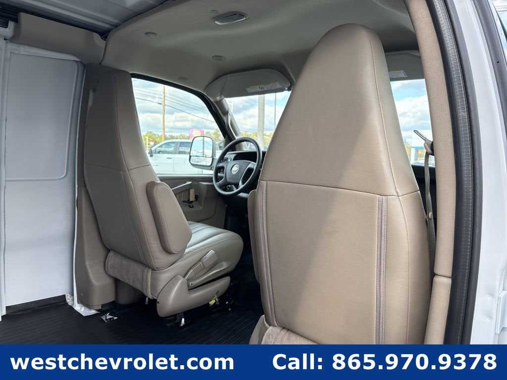 2025 Chevrolet Express Cargo 2500 WT