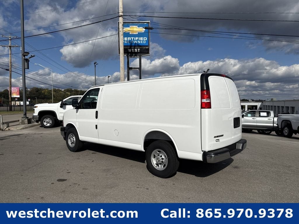 2025 Chevrolet Express Cargo 2500 WT
