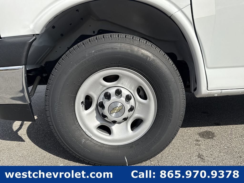 2025 Chevrolet Express Cargo 2500 WT