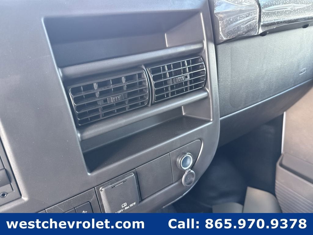 2025 Chevrolet Express Cargo 2500 WT