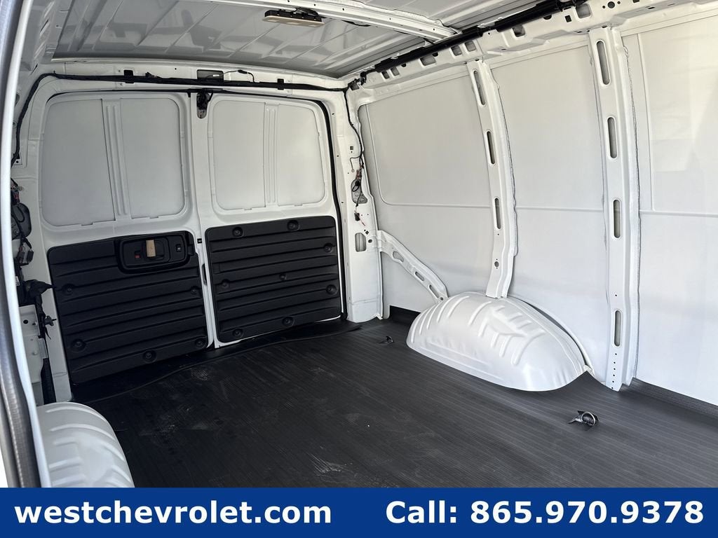 2025 Chevrolet Express Cargo 2500 WT