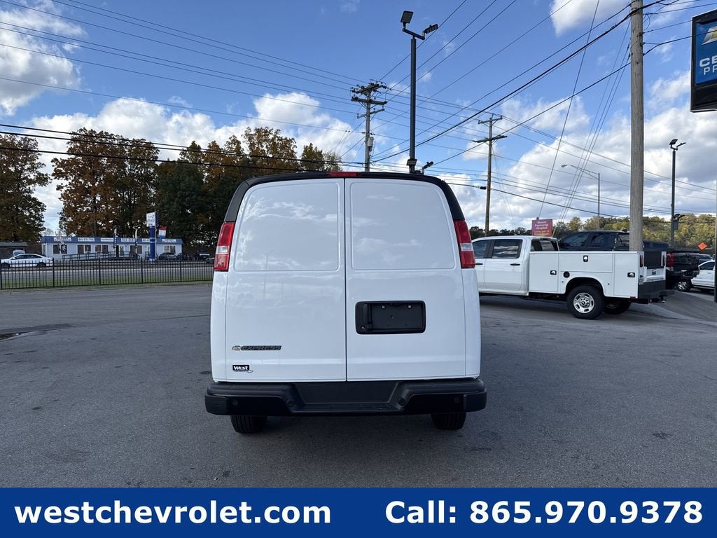 2025 Chevrolet Express Cargo 2500 WT
