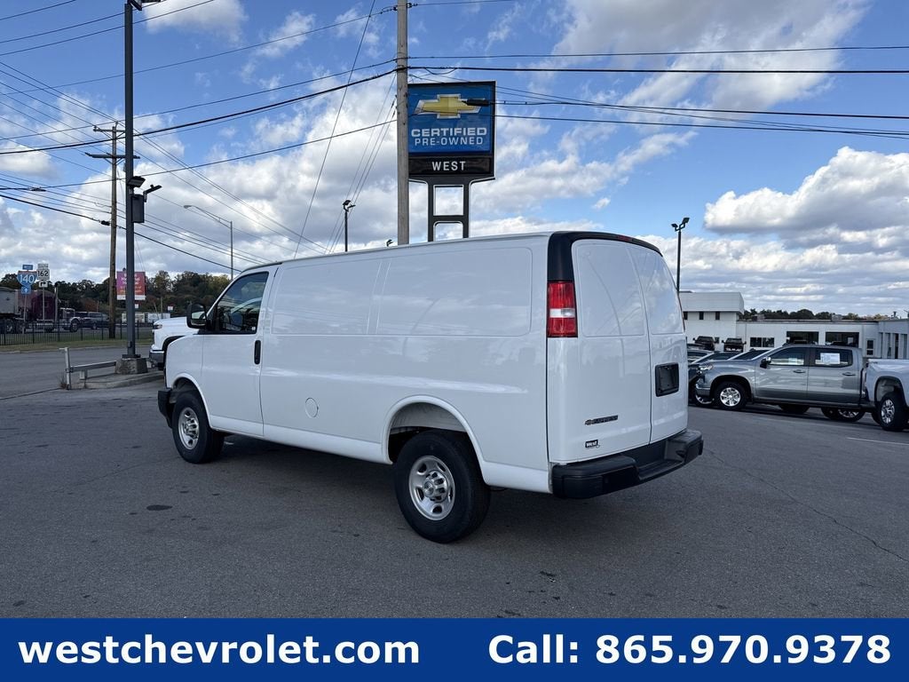2025 Chevrolet Express Cargo 2500 WT