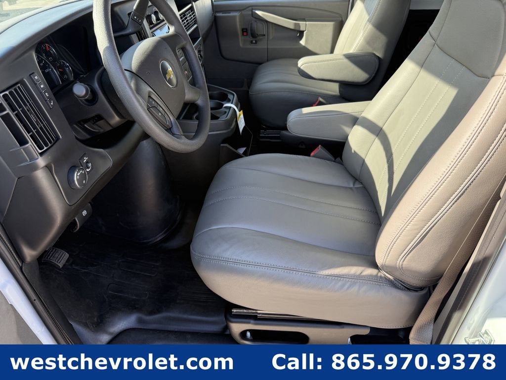 2025 Chevrolet Express Cargo 2500 WT