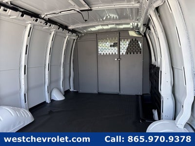 2025 Chevrolet Express Cargo WT