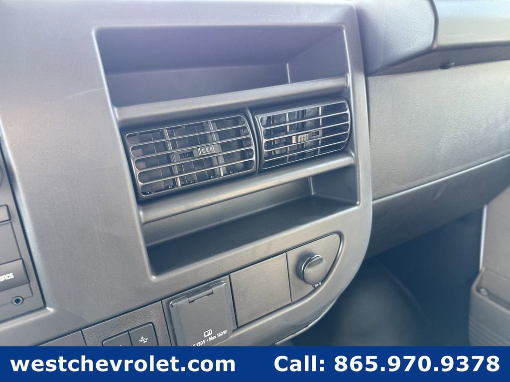 2025 Chevrolet Express Cargo 2500 WT