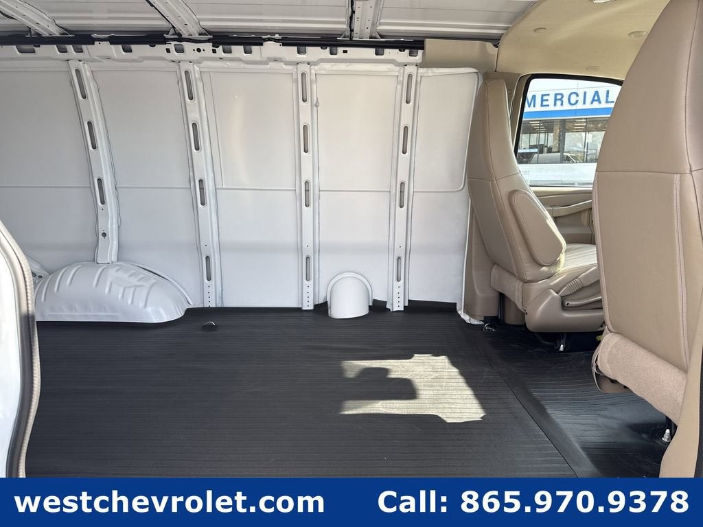 2025 Chevrolet Express Cargo 2500 WT